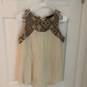Tribal top